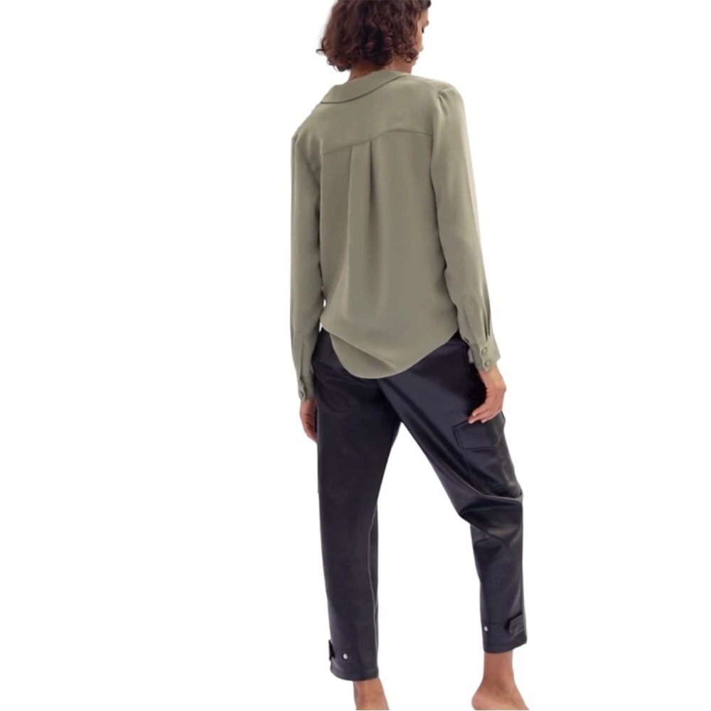 Aritzia Wilfred Modern Cargo Pant 8 Black Faux Vegan Leather Pockets - Picture 3 of 15